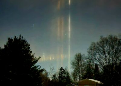 Light pillars
